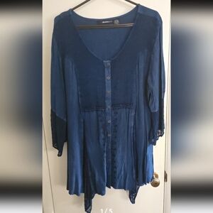 Woman's plus sized Denim 24/7 acid washed blouse